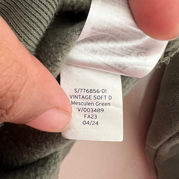 GAP Vintage Soft Crew Neck Sweatshirt - Picture 5 of 7